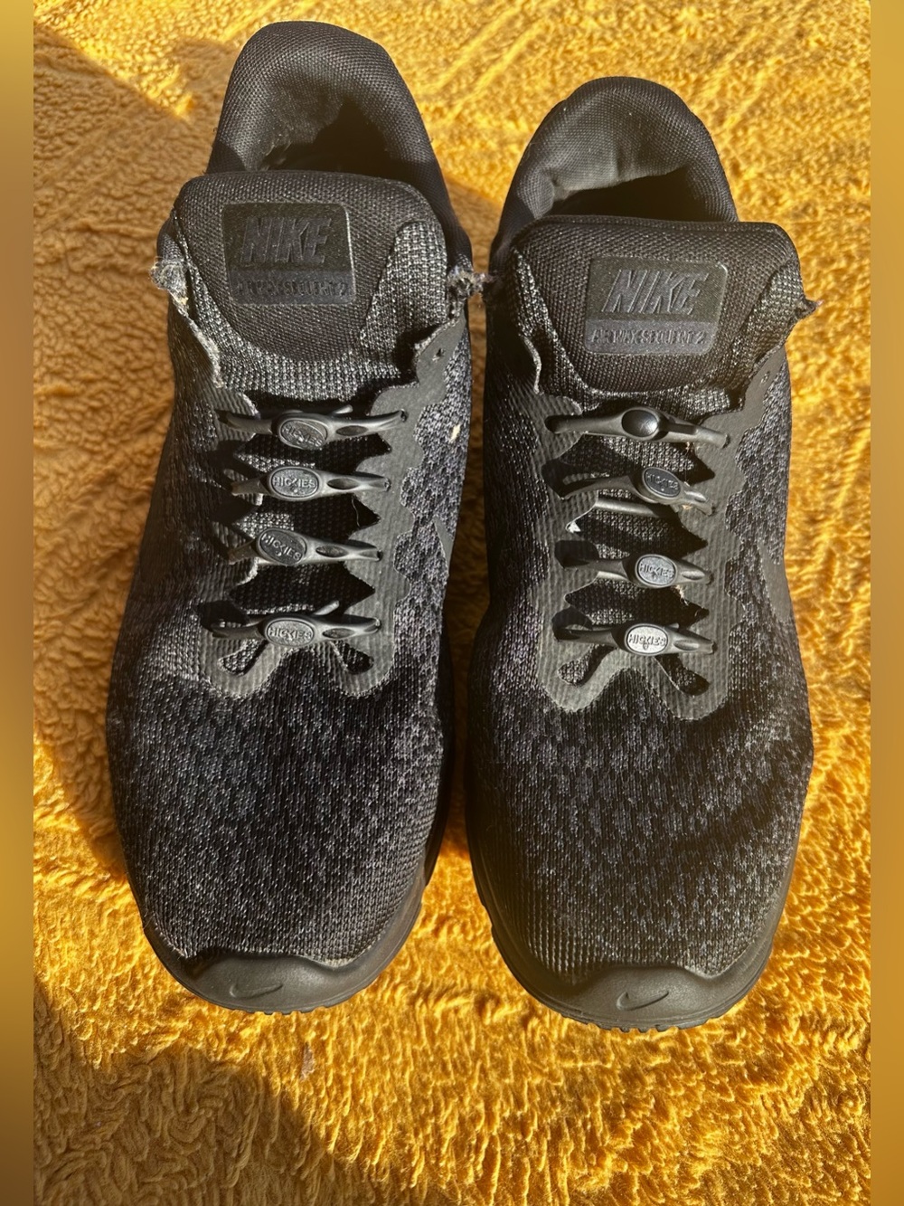 Nike Men's Black Athletic Running Shoes with Knit Upper